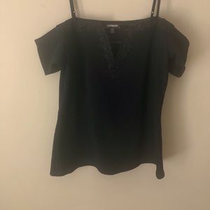 Express. Black off the shoulder shirt -Size L